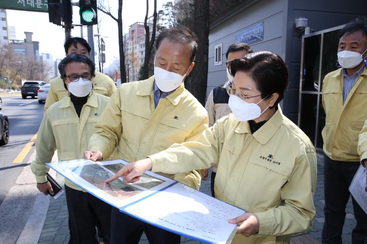 2021년 해빙기 재난 취약시설 안전점검_녹번동 1-44 도로사면 이미지